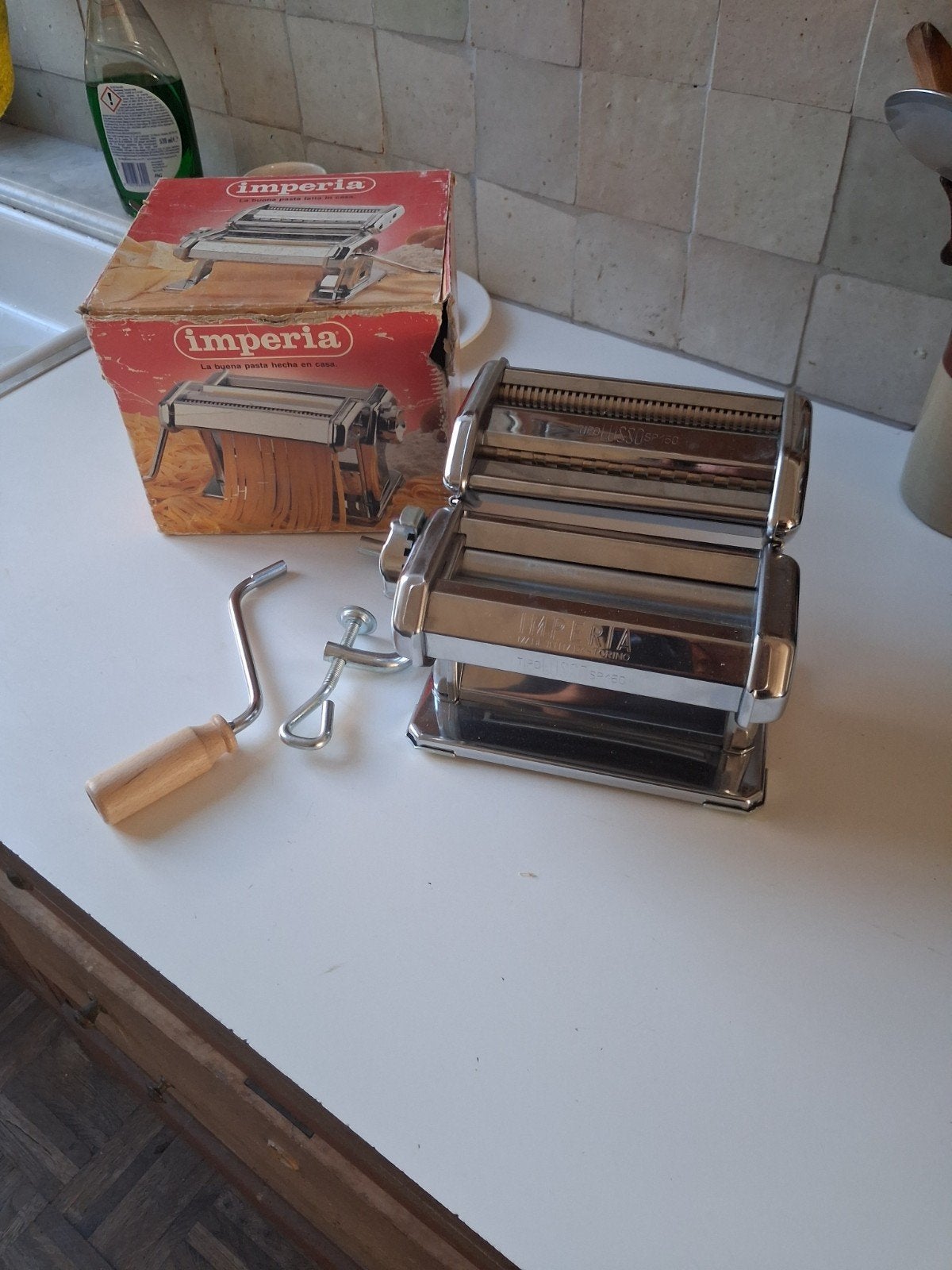 Pasta machine imperia, Ophalen