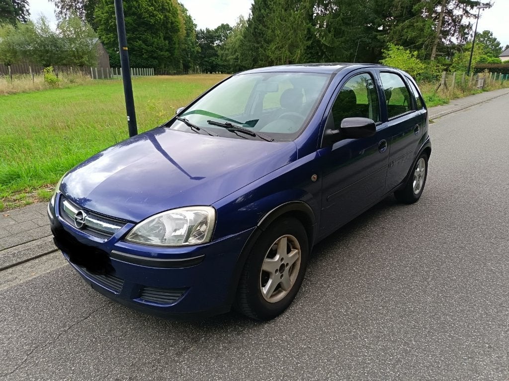 Corsa Petrol a déjà été approuvée pour la vente, Achat, Boîte manuelle, 5 portes, Interruption de démarrage