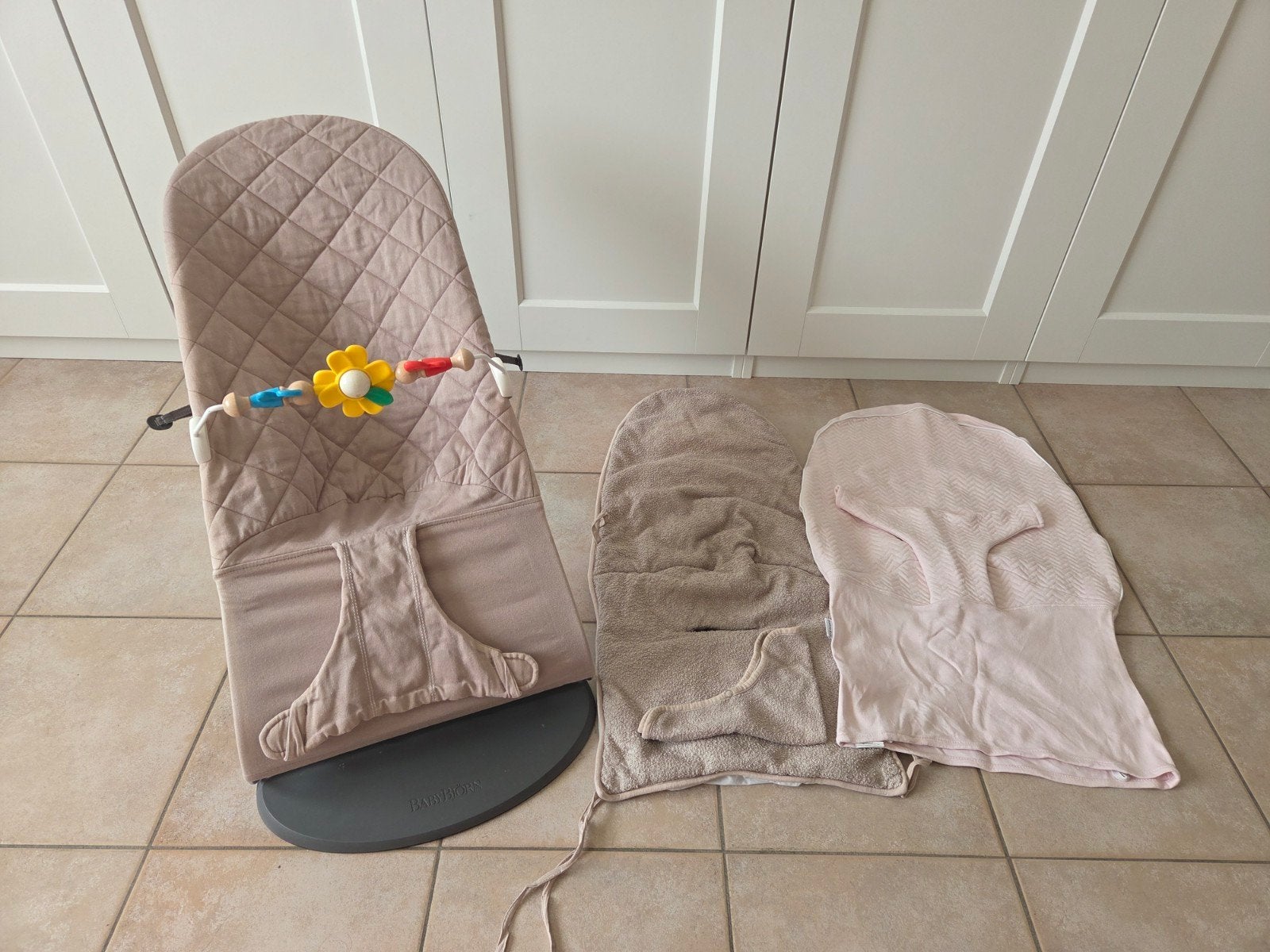 Babybjörn wipstoel + speelboog + 2 hoezen, Kinderen en Baby's, Ophalen, Wipstoel