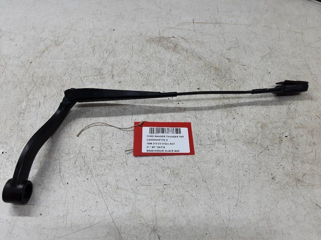RUITENWISSERARM LINKS VOOR Ford Ranger (EB3B17C495AB), Gebruikt, Henry-Ford-Straße  1
50735  Köln, DE, Ford-Werke GmbH, Kunden@ford.com