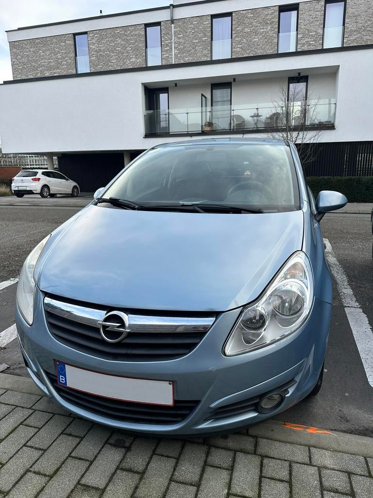 Opel Corsa D 1.2 Essence - Modèle 2008 - 2 jeux de pneus, Autos, Achat, Boîte manuelle, Particulier, 59 kW