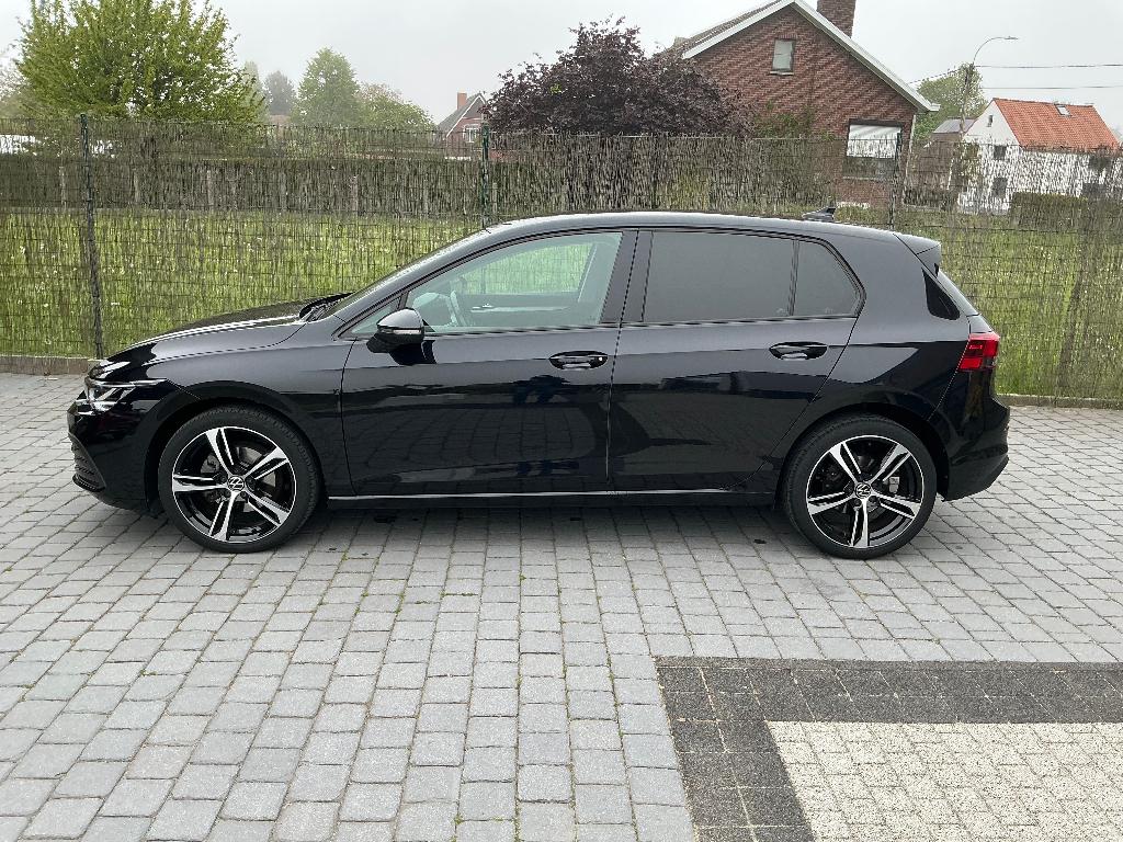 Volkswagen Golf VIII 1.5 tsi live opf 130, Auto's, Volkswagen, Particulier, Golf, Adaptive Cruise Control, Airbags, Airconditioning