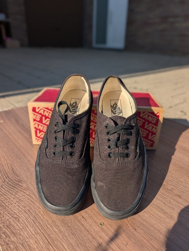 Vans Authentic Black Taille 44, Enlèvement ou Envoi, Comme neuf, Vans, Baskets
