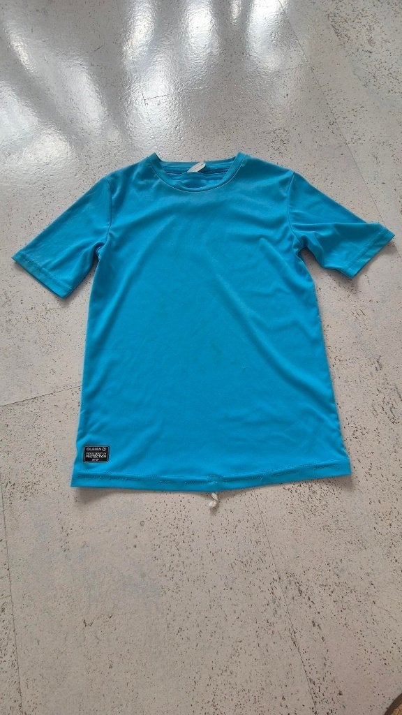 uv - shirt, Kinderen en Baby's, Kinderkleding | Kinder-zwemkleding, Gebruikt, UV-zwemkleding, Jongen of Meisje, Zwem-accessoire