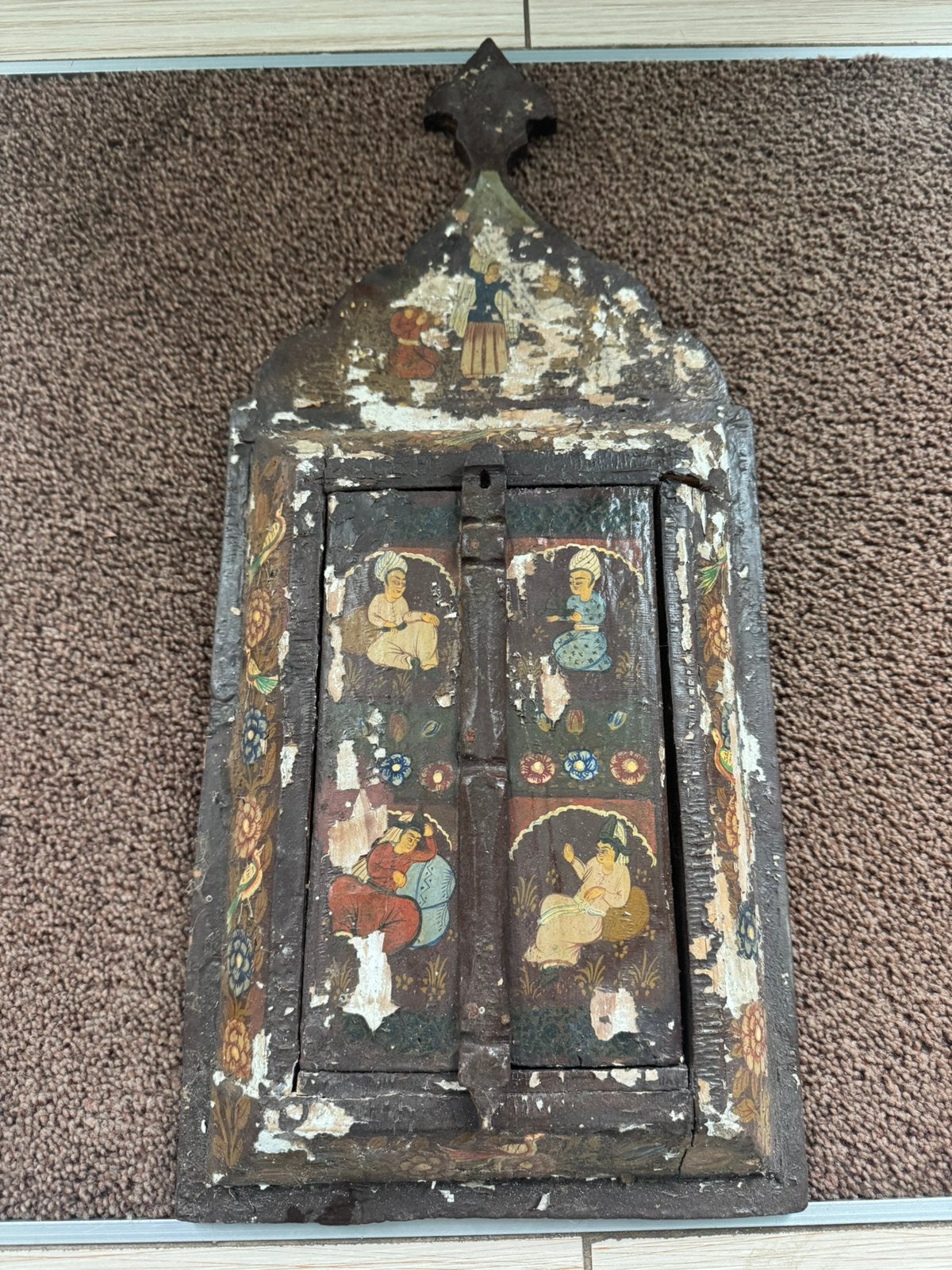 Perzische Qajar Spiegelkast – Handgeschilderd Hout, Antiek en Kunst, Ophalen