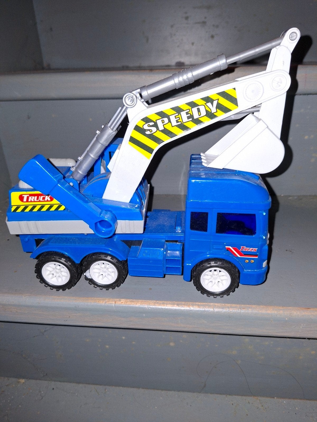 speelgoed vrachtwagen, Ophalen