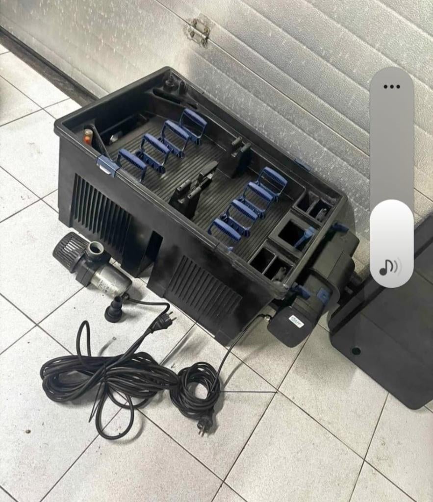 Oase filter met uvlamp, Ophalen, Zo goed als nieuw, Vijverfilter