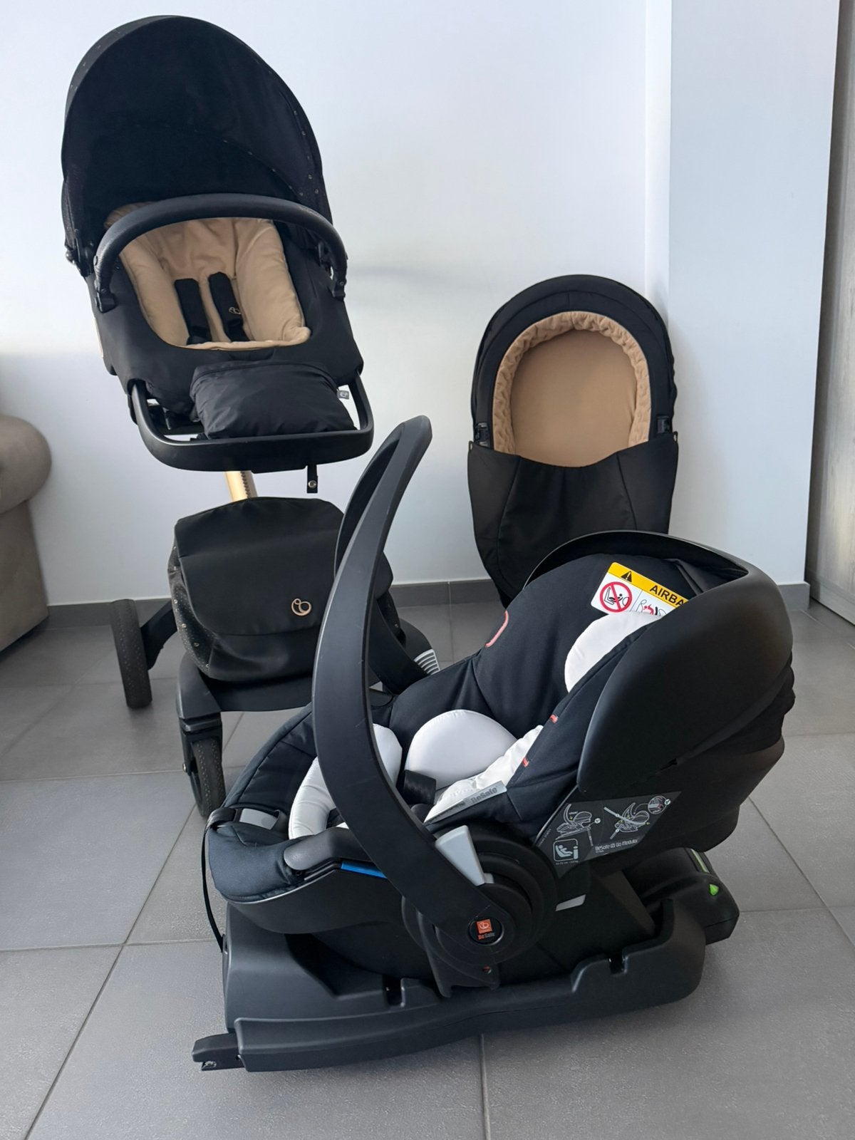 Stokke Xplory X Édition Limitée 3 en 1 + Base Isofix, Enfants & Bébés, Enlèvement, Comme neuf, Poussette, Avec siège auto