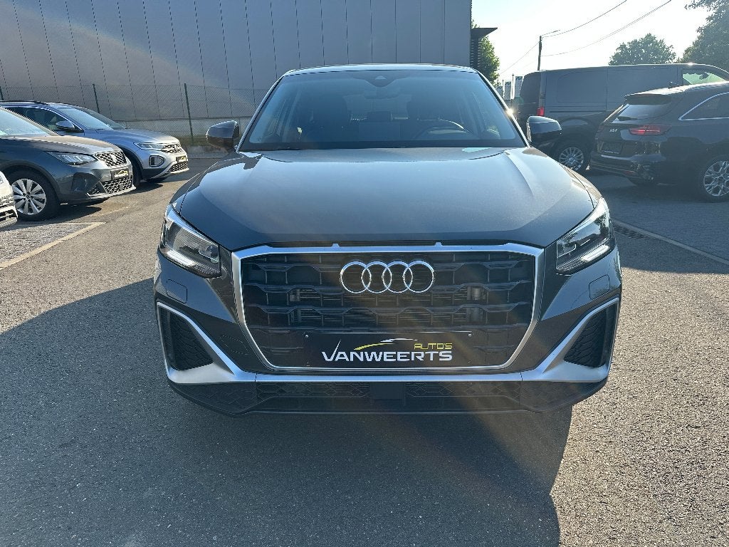 Audi Q2 "S-Line", 1.5 DSG automaat, 12/2025, CARPLAY-ANDROID, 1380 kg, 4 cilinders, Leder, 5 zetels