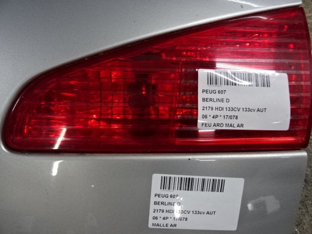 ACHTERLICHT RECHTS ACHTERKLEP 607 (9D / U) (96295402XX), Kontakt-peugeot@peugeot.com, Gebruikt, Peugeot Deutschland GmbH, Bahnhofsplatz
65423  Rüsselsheim, DE