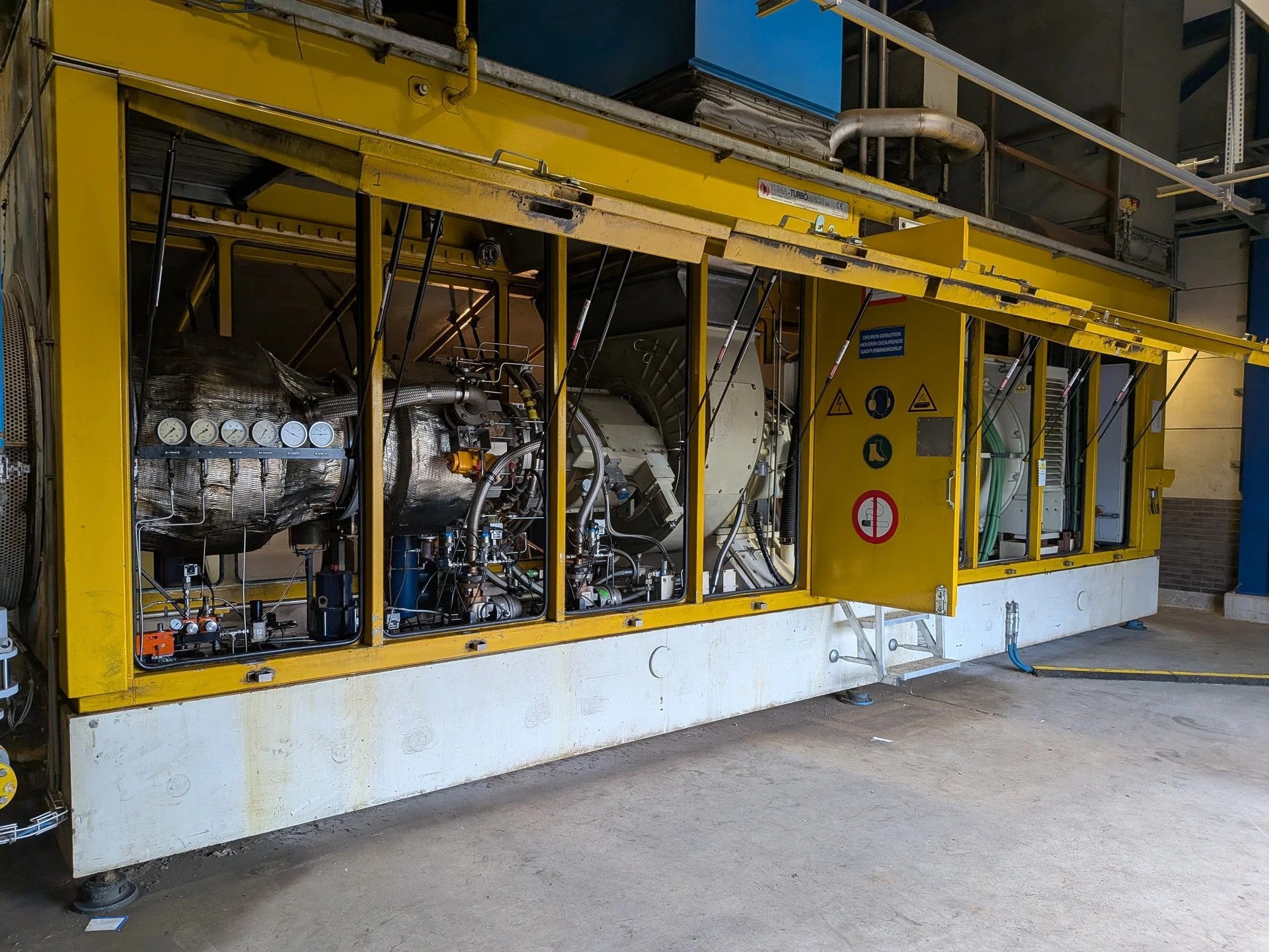 Onbekend Gasturbine en tandwielkast en Elektrostatisch filte, Articles professionnels, Machines & Construction | Générateurs