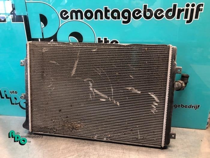 Radiateur d'un Volkswagen Golf (Golf 09-), Volkswagen, -, 3 mois de garantie, Utilisé