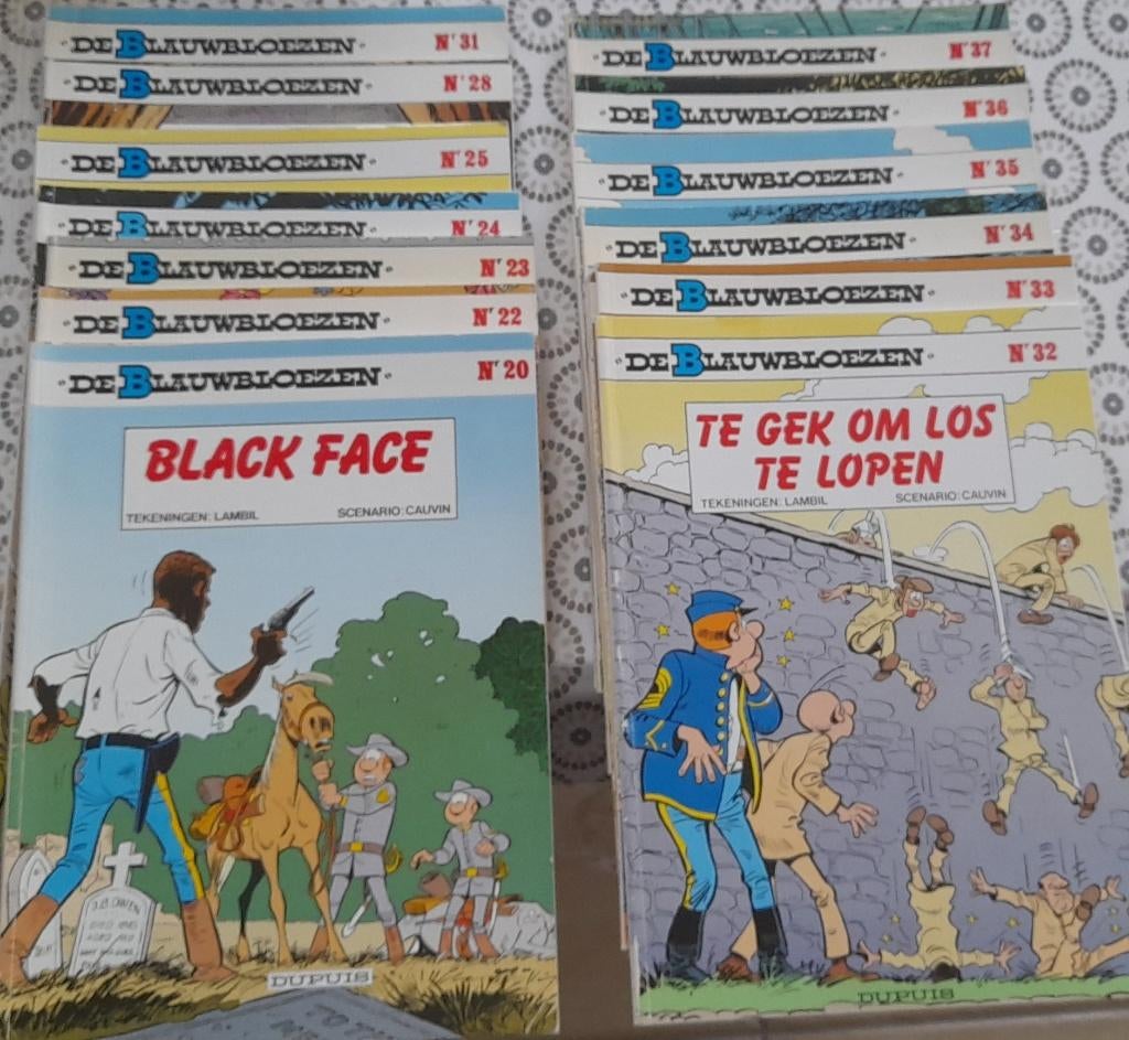 De blauwbloezen, 17 strips, veel eerste druk, Boeken, Meerdere stripboeken, Ophalen, Cauvin / Lambil, Gelezen