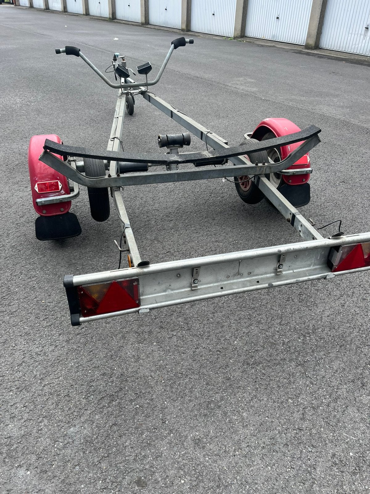 Boot trailer, Ophalen, Zo goed als nieuw