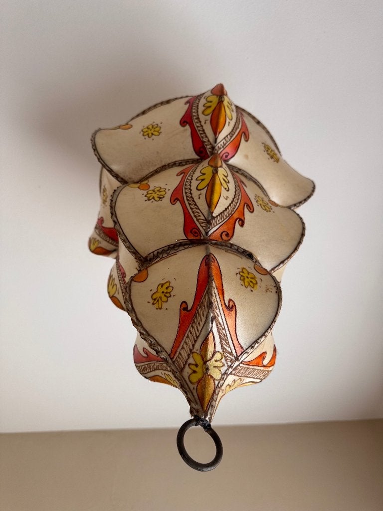 Orientaalse lampen kap, Ophalen
