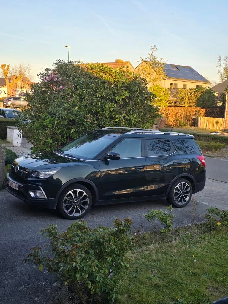 SsangYong XLV 1.6 Suv 57.000 km, Autos, SsangYong, Achat, XLV, Boîte manuelle, 5 portes