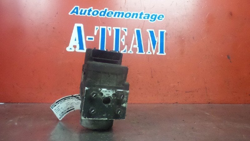 ABS POMP Nissan Almera (N16) (|0265216733|), Robert Bosch AG, Gebruikt, Robert-Bosch-Allee 1
74232  Abstatt, DE, Engineering@bosch.com