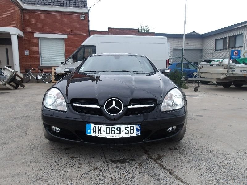 MERCEDES-BENZ SLK 200  BENZINE 06-04, Auto's, Overige modellen, Zwart, Bedrijf, https://public.car-pass.be/vhr/aa94ef5d-7490-4870-9883-f2d93ed2390b
