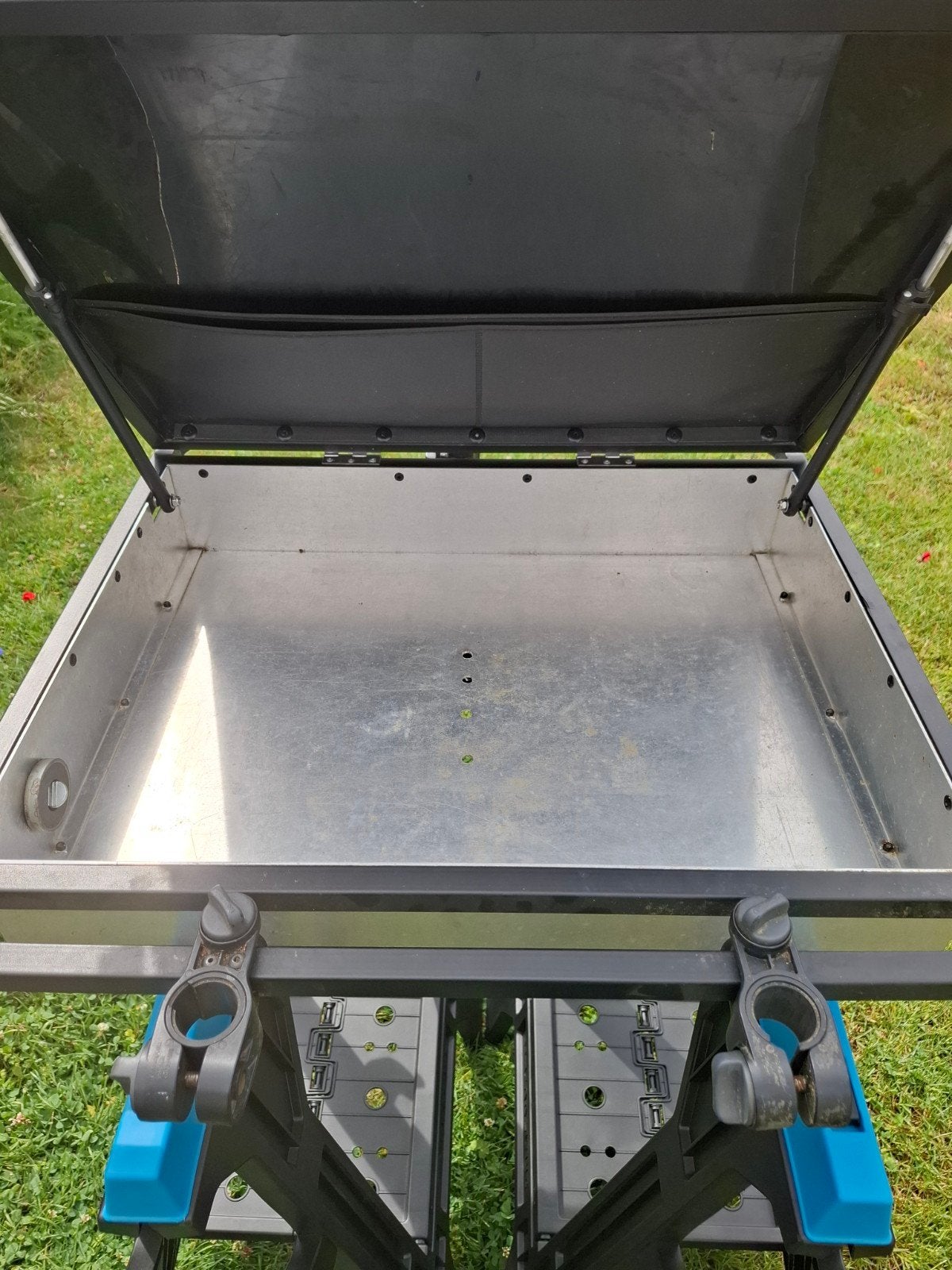 Preston offbox stormshield side tray 60x45x10, Watersport en Boten, Hengelsport | Witvissen, Ophalen