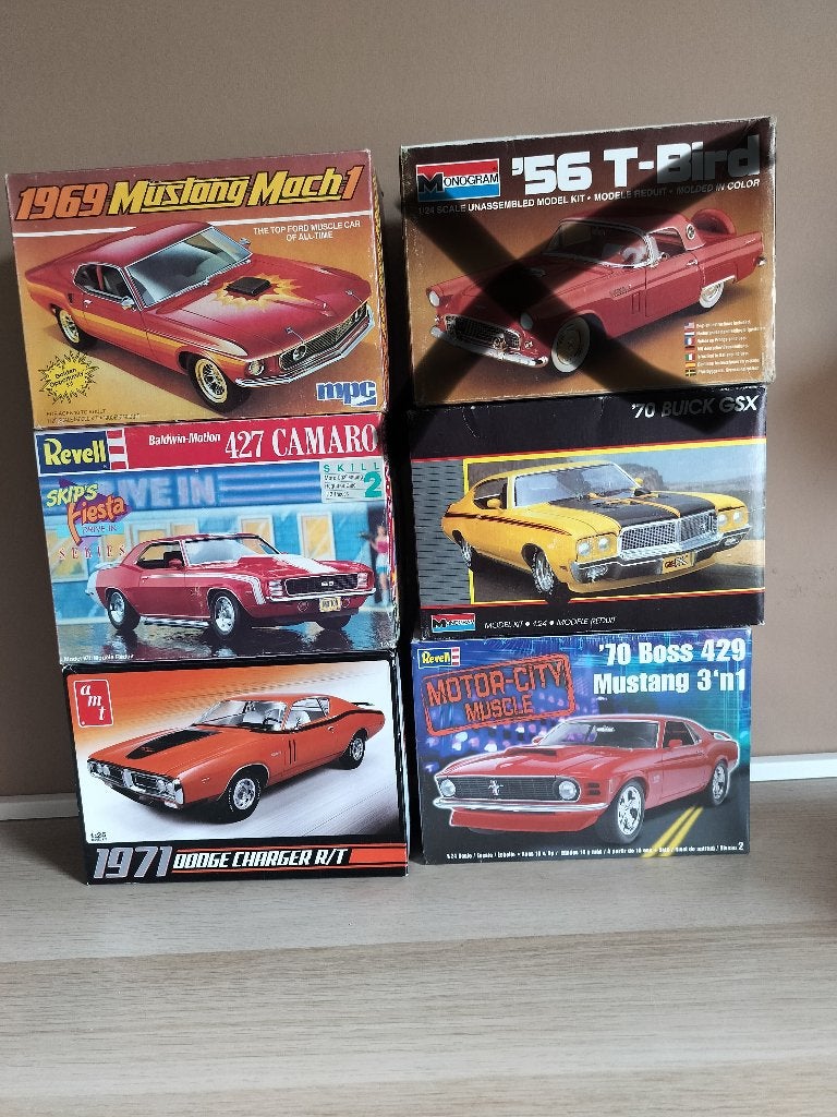 1/24. 1/25 muscle cars, Enlèvement ou Envoi, Comme neuf, Plus grand que 1:35, Diorama