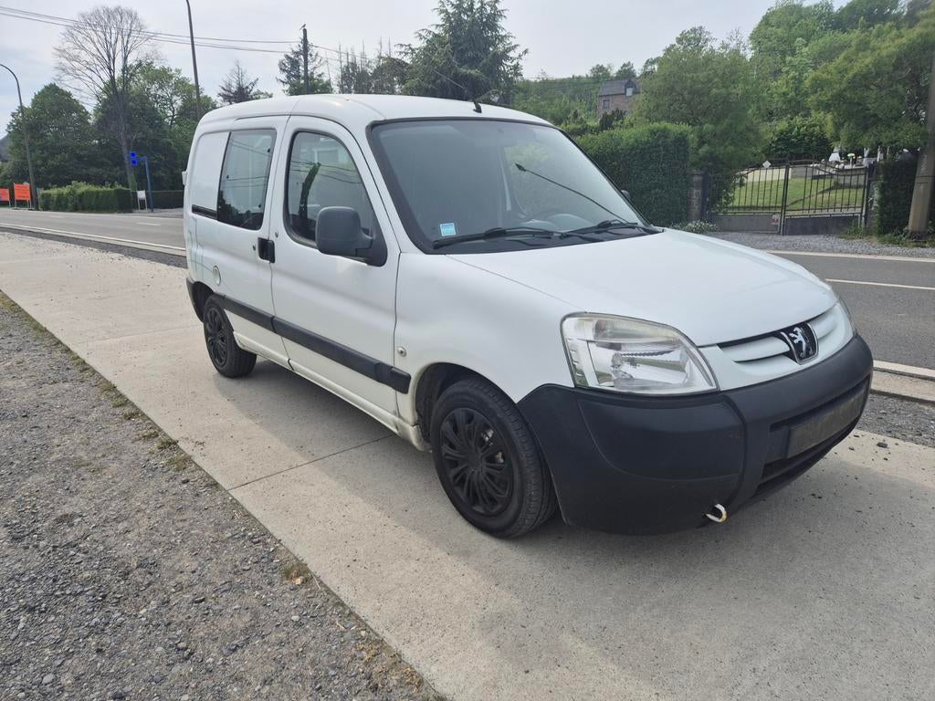 Peugeot Partner 1.6Hdi "190.000km"  avec attache remorque, Autos, Achat, Entreprise, 2 places, Boîte manuelle