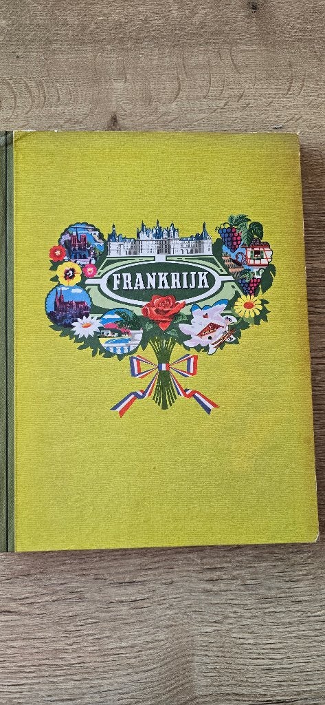 Boek Frankrijk - Piet Bakker, Boeken, Stock en Verzamelingen, Ophalen, Gelezen, Kunst en Cultuur