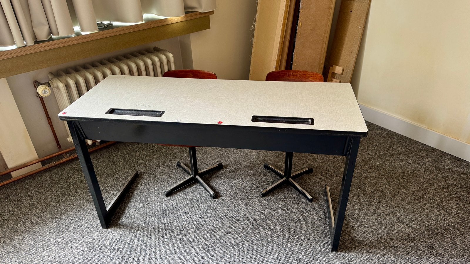 Retro kinderschoolbank met 2 stoelen, Huis en Inrichting, Bureaus, Ophalen, Opbergruimte, Gebruikt, 110 cm