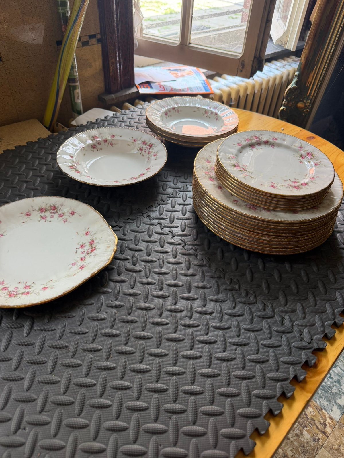 Service en porcelaine, Enlèvement