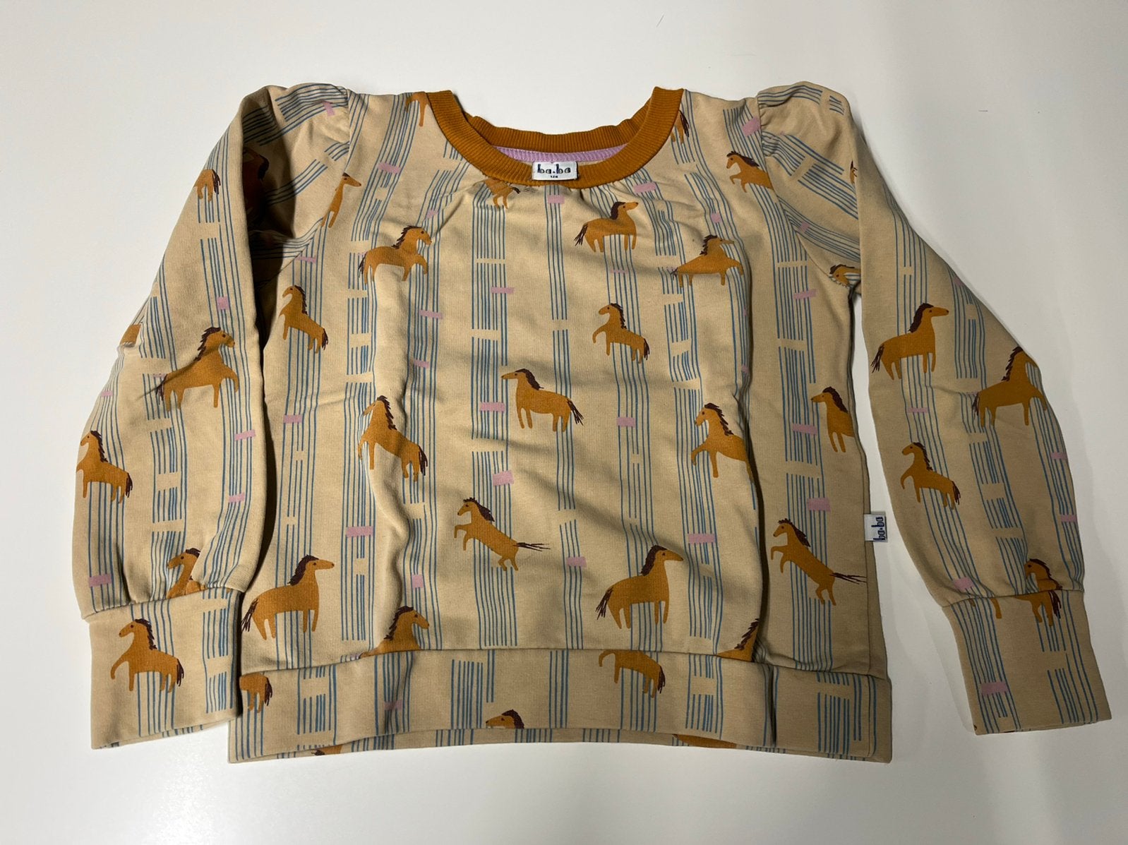 Sweater maat 128, Kinderen en Baby's, Kinderkleding | Maat 128, Ophalen of Verzenden, Zo goed als nieuw