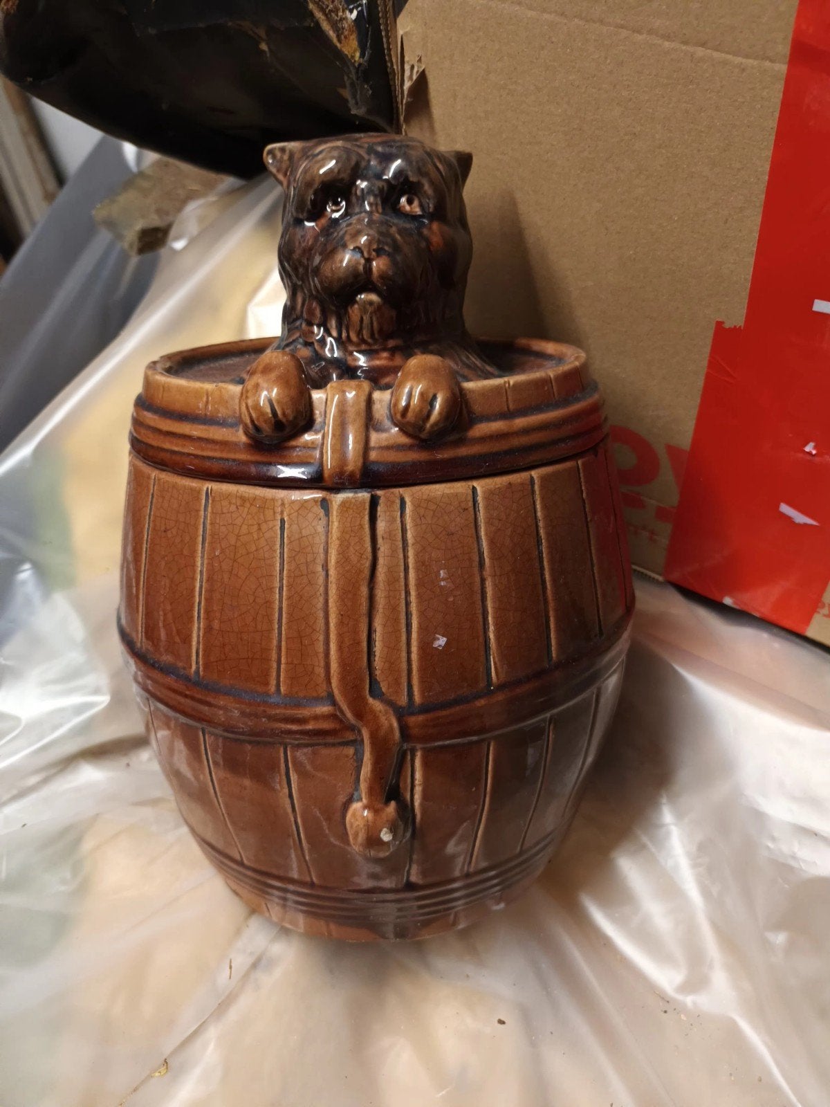 grand pot à tabac, Enlèvement