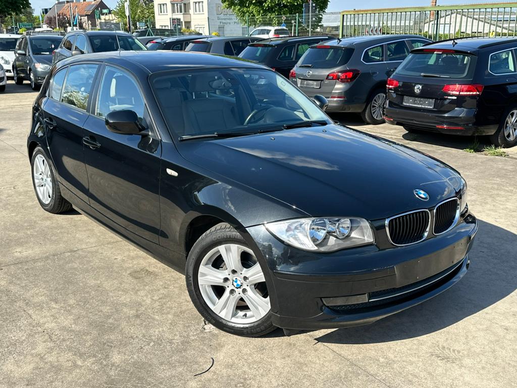 BMW 1SER 118i 2.0L Diesel eerste eigenaar, Auto's, BMW, Bedrijf, Te koop, 1 Reeks, ABS, Adaptieve lichten, Adaptive Cruise Control