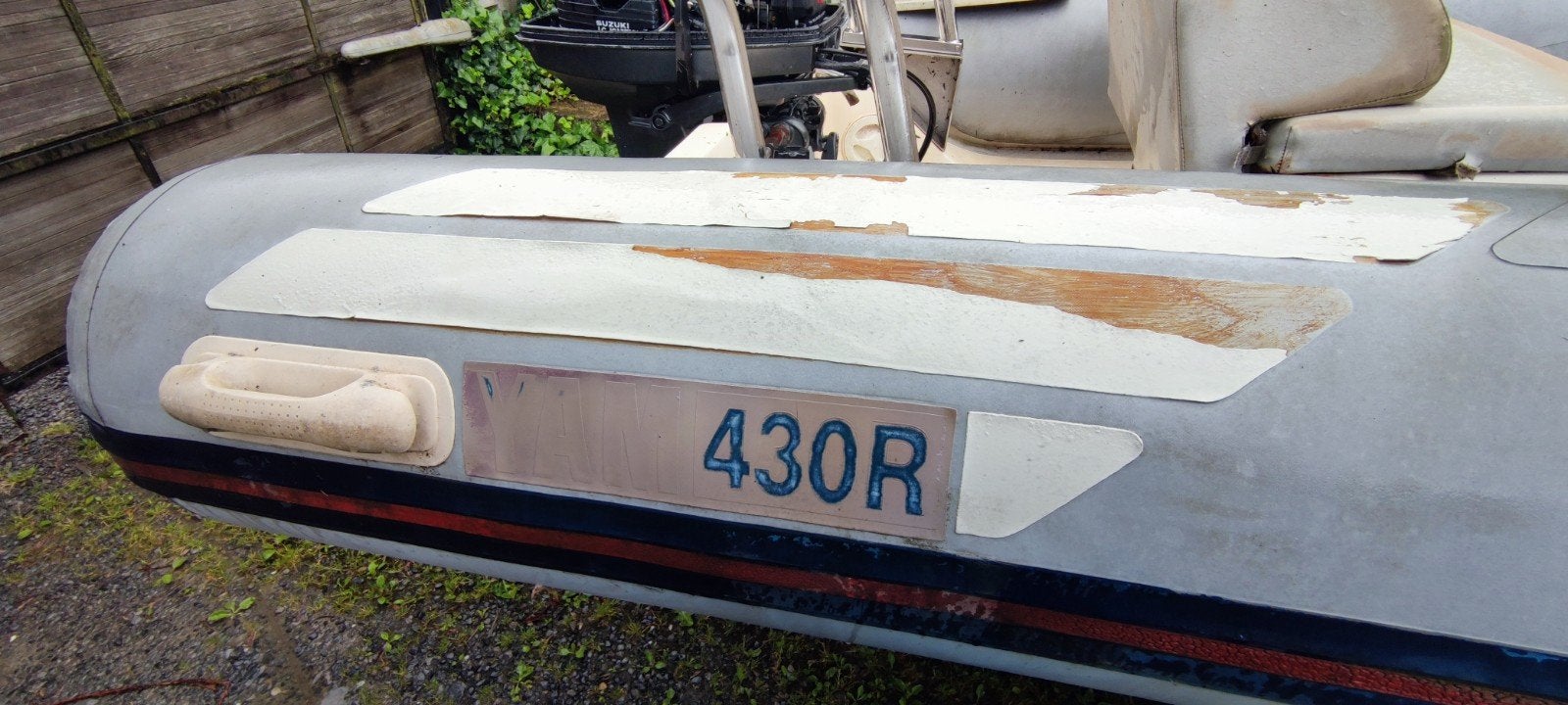 Bateau semi-rigide Valiant 430R + moteur Suzuki DT30C + remo, Sports nautiques & Bateaux, Canots pneumatiques, 4 m, 30 ch, Polyester/fibre de verre