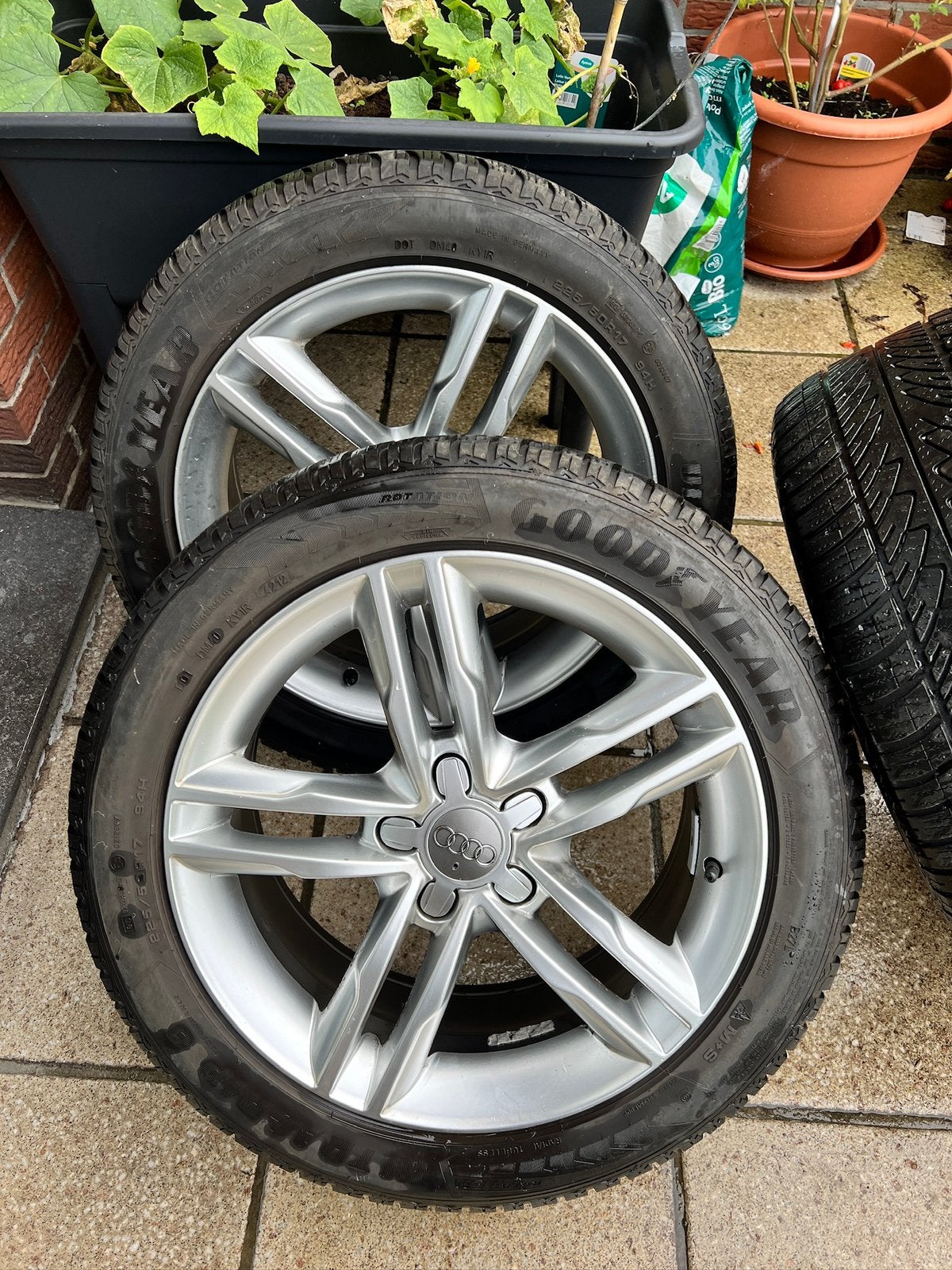 Set winterbanden audi 225 50 R17 94H goodyear ultragrip, Ophalen, Audi