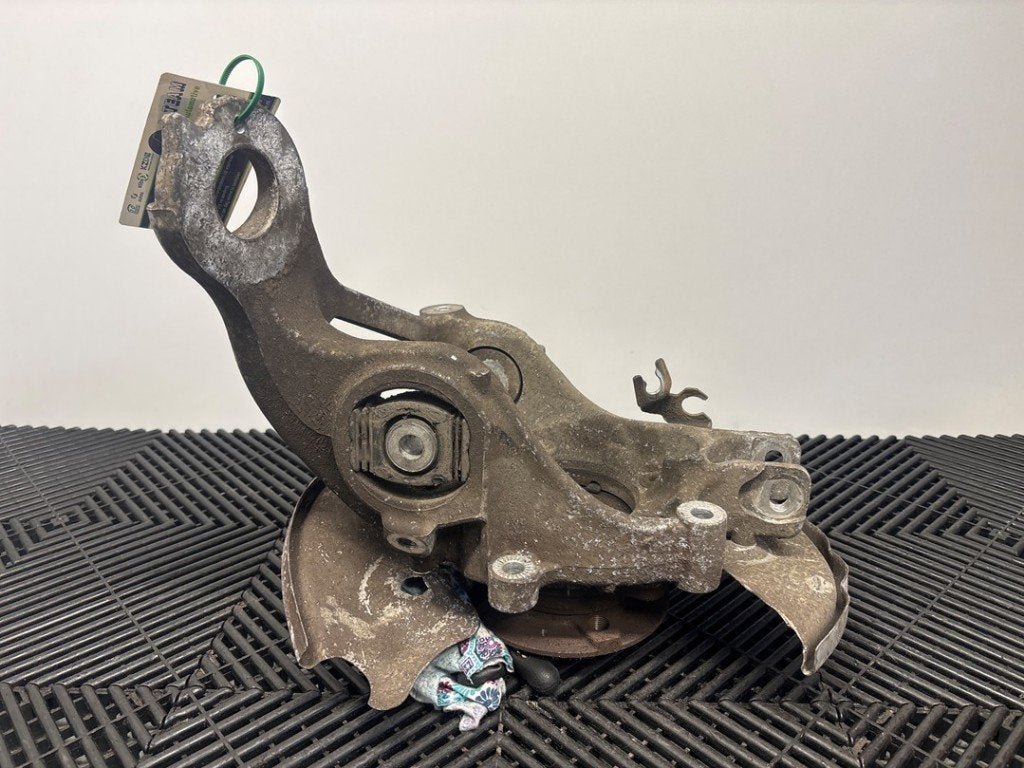 EMBOUT ESSIEU BOITIER SUPPORT ARRIÈRE GAUCHE Audi Q5 (8RB), Auto-Union-Straße  1,
85057  Ingolstadt, DE, Info@audi.de, Audi, Utilisé