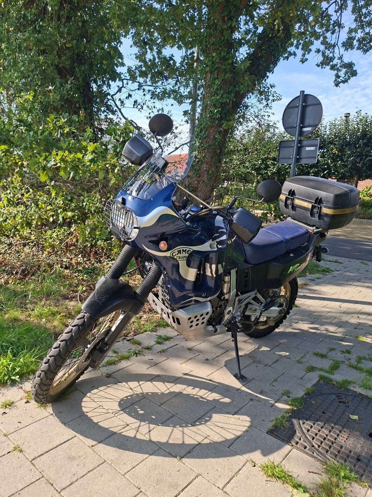 Africa Twin 1990, Motoren, 750 cc, 2 cilinders, Motorrijbewijs A, Gebruikt