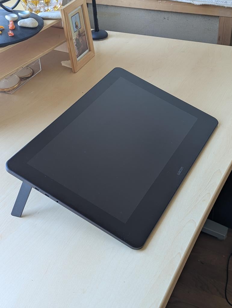 Wacom Cintiq Pro 16, Informatique & Logiciels, Ordinateurs de bureau, Comme neuf, Enlèvement
