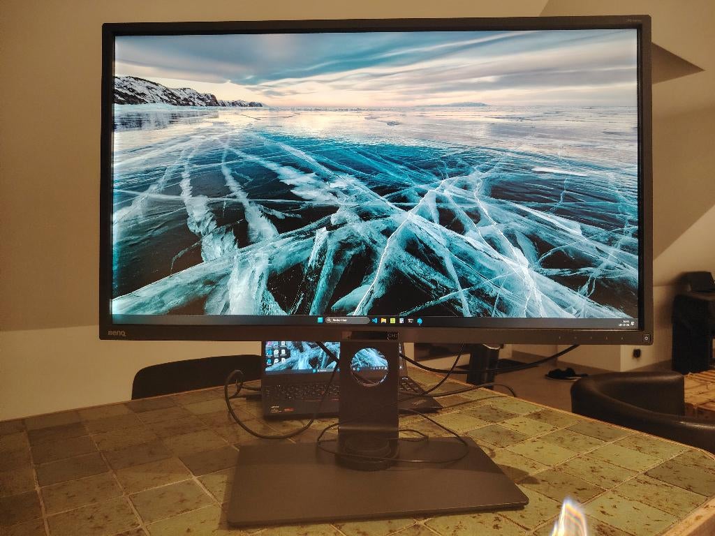 À VENDRE – Écran BenQ PD3200Q 32" QHD, Gebruikt, 3 tot 5 ms, VA, In hoogte verstelbaar