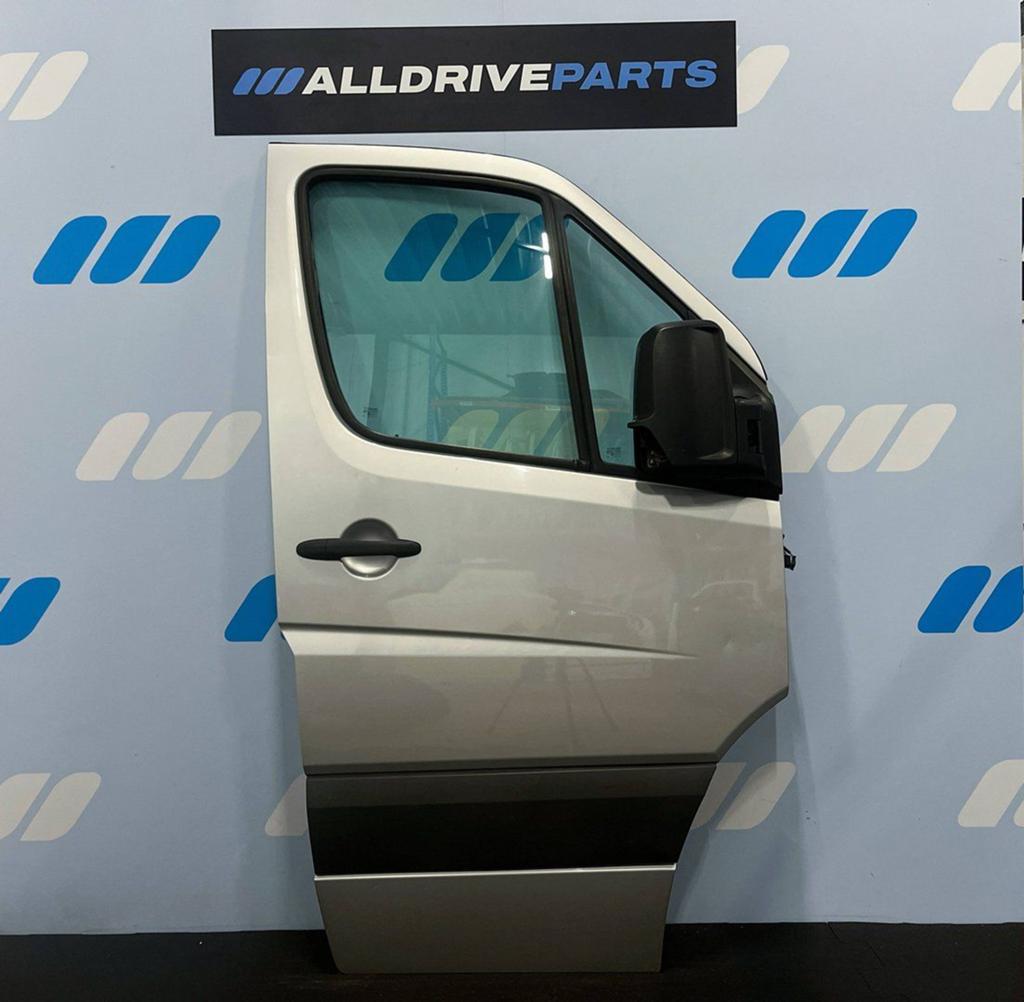 Voorportier rechts Mercedes Sprinter W906 grijs A9067200105, Auto-onderdelen, Gebruikt, -, Deur, -