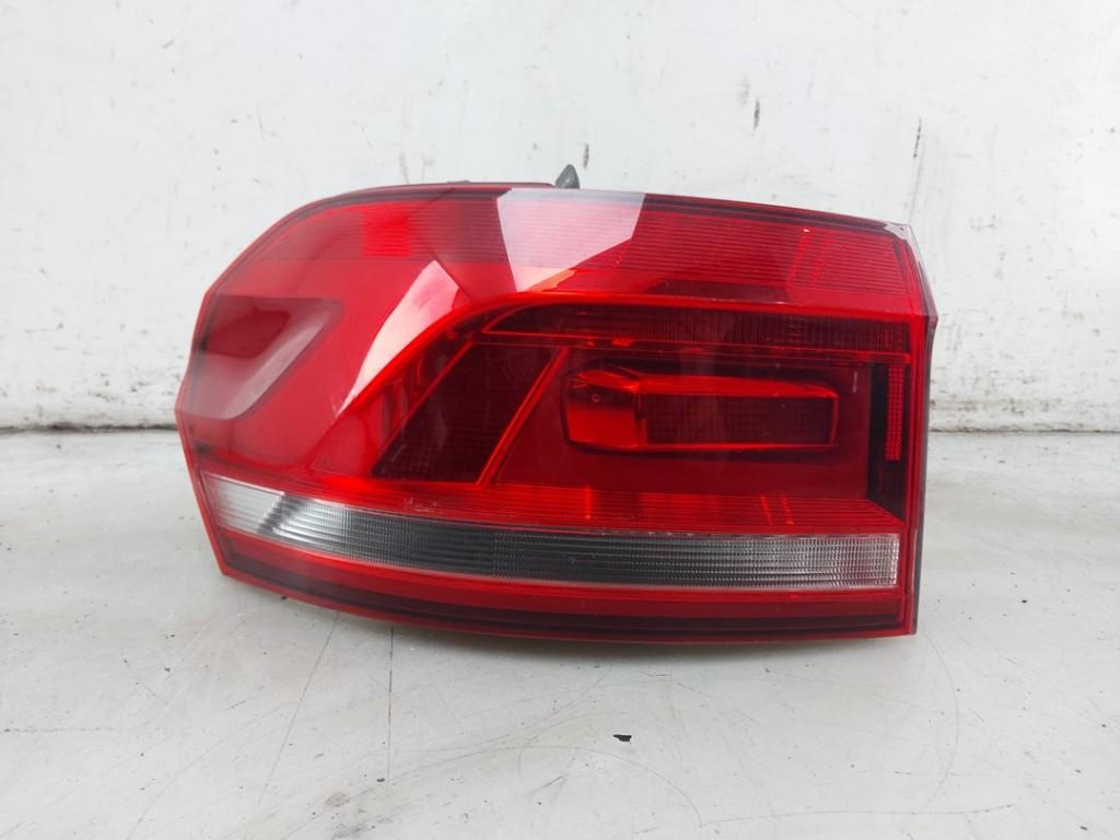 FEU ARRIÈRE GAUCHE Touran (5T1) (|5TA945095A|5TA945095D|), Volkswagen, Valeo, Utilisé, 100, rue de Courcelles
75017  Paris, FR