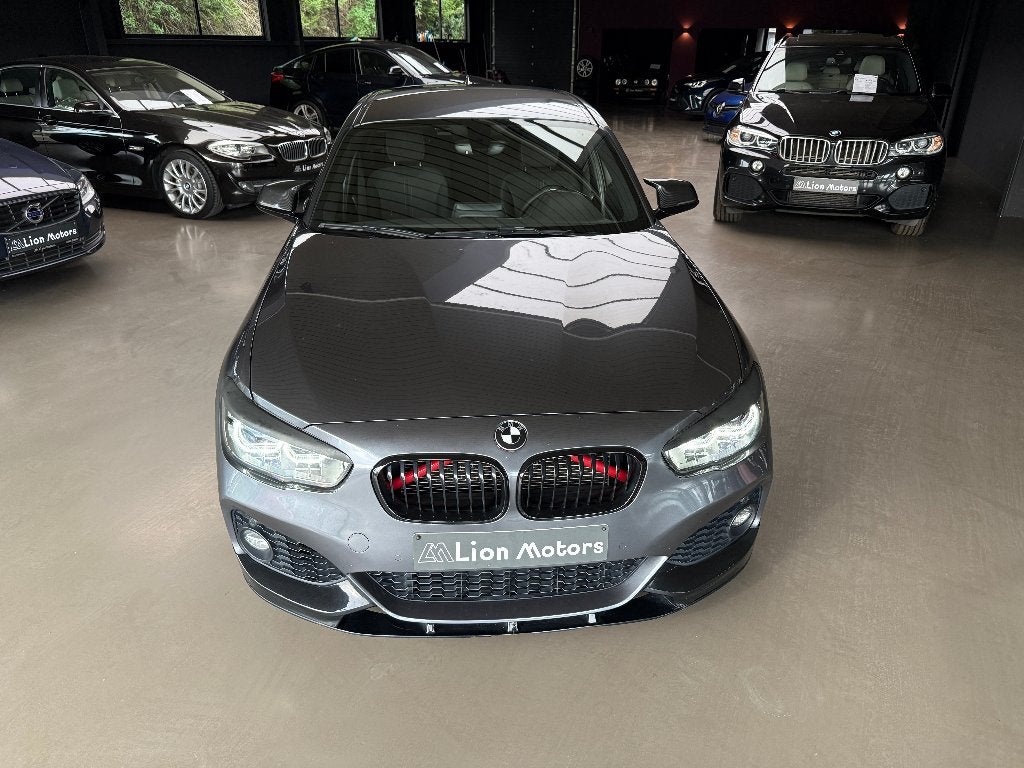 BMW 116i F20 M-SPORT Shadow Edition LOOK M140i* Carbon Stuur, Autos, BMW, Argent ou Gris, Entreprise, Boîte manuelle, 5 portes