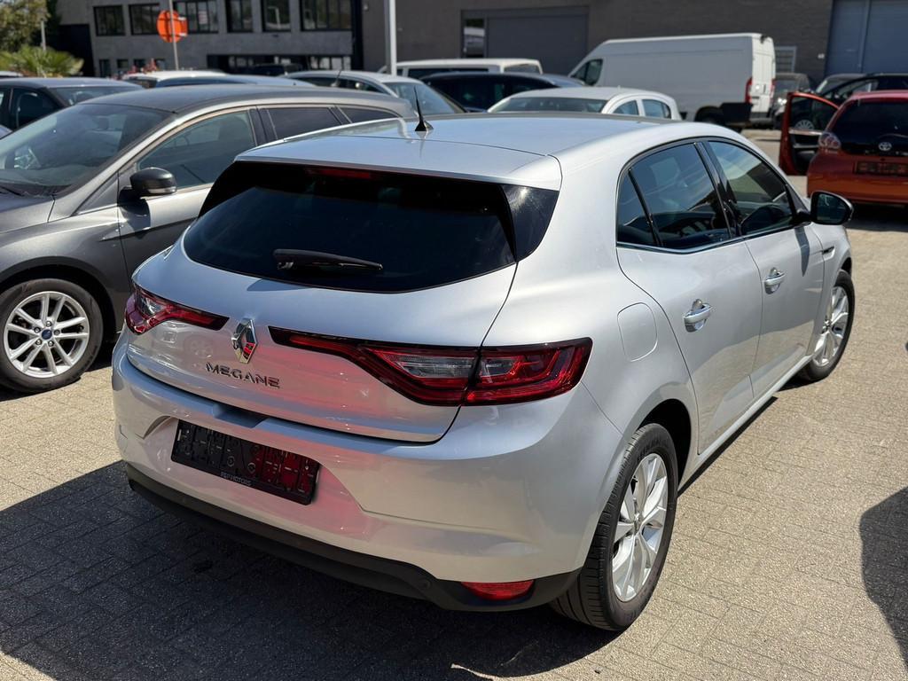 Renault // Megane, Auto's, Voorwielaandrijving, Stof, Gebruikt, 4 cilinders