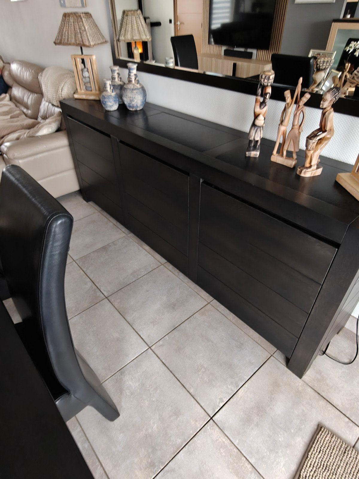 Eiken tafel,eiken kast, en 4 lederen stoelen., Huis en Inrichting, Ophalen, Gebruikt, Hout, Modern