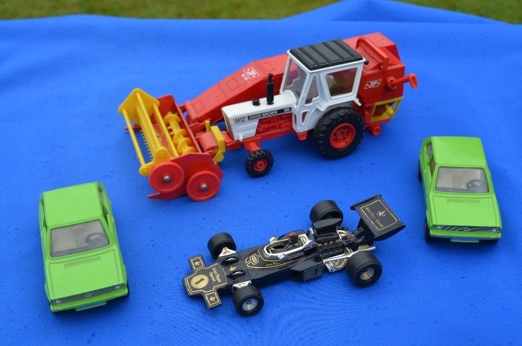 Lot Corgi, Hobby en Vrije tijd, Modelauto's | 1:43, Ophalen, Zo goed als nieuw, Corgi