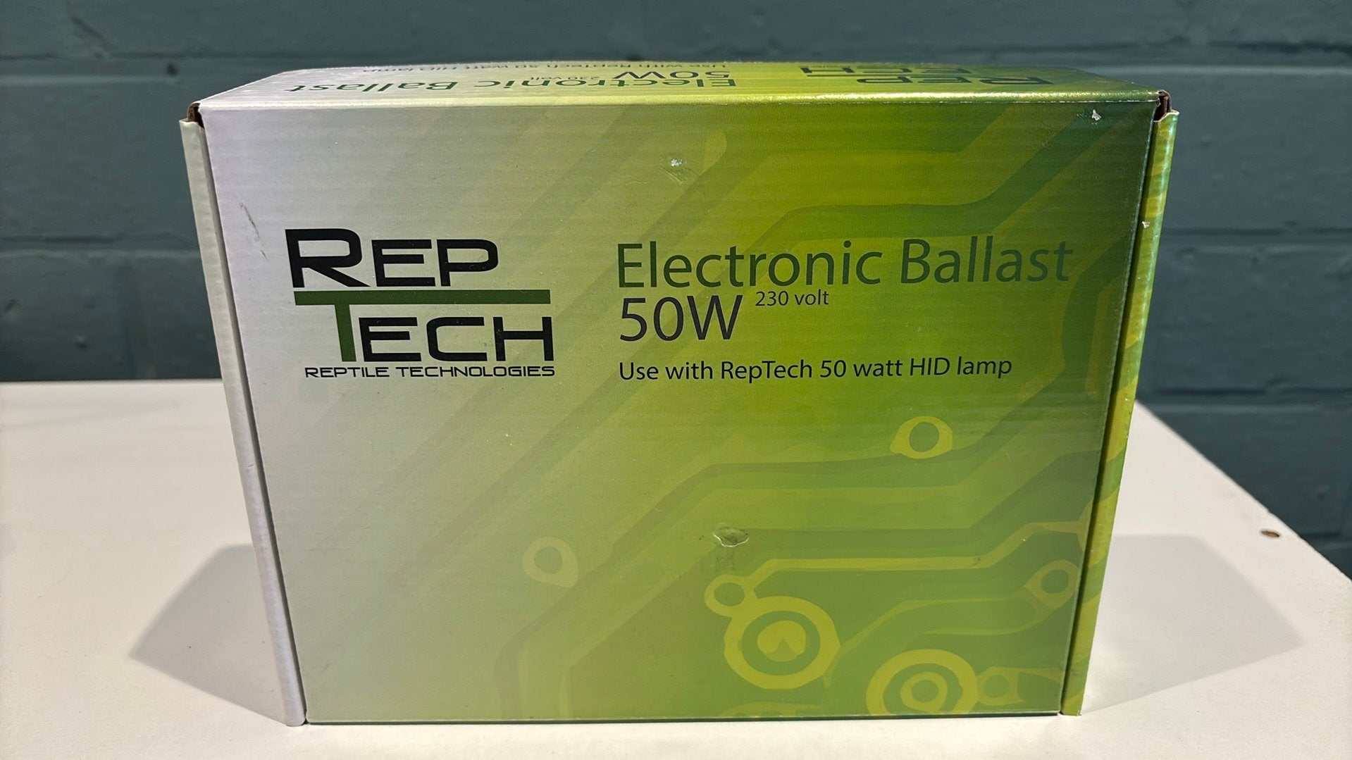 RepTech electronic ballast 50 watt + keramische lamphouder, Animaux & Accessoires, Reptiles & Amphibiens | Accessoires, Enlèvement