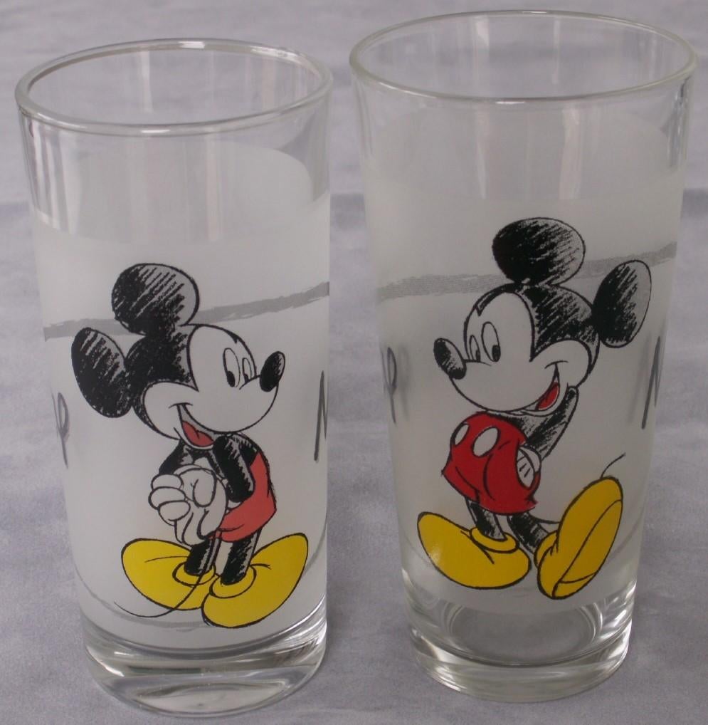 2 Vintage Mickey Mouse glazen rode broek en gele schoenen, Ophalen of Verzenden, Mickey Mouse, Nieuw