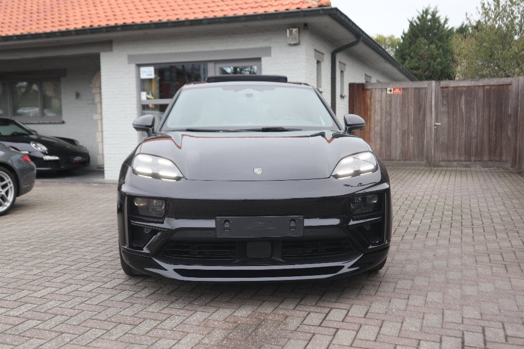 Macan e Turbo/Headup/Pano/Luchtv/360/Bose/Chrono/ 639 PK, Autos, Cuir, Achat, 470 kW, Beige