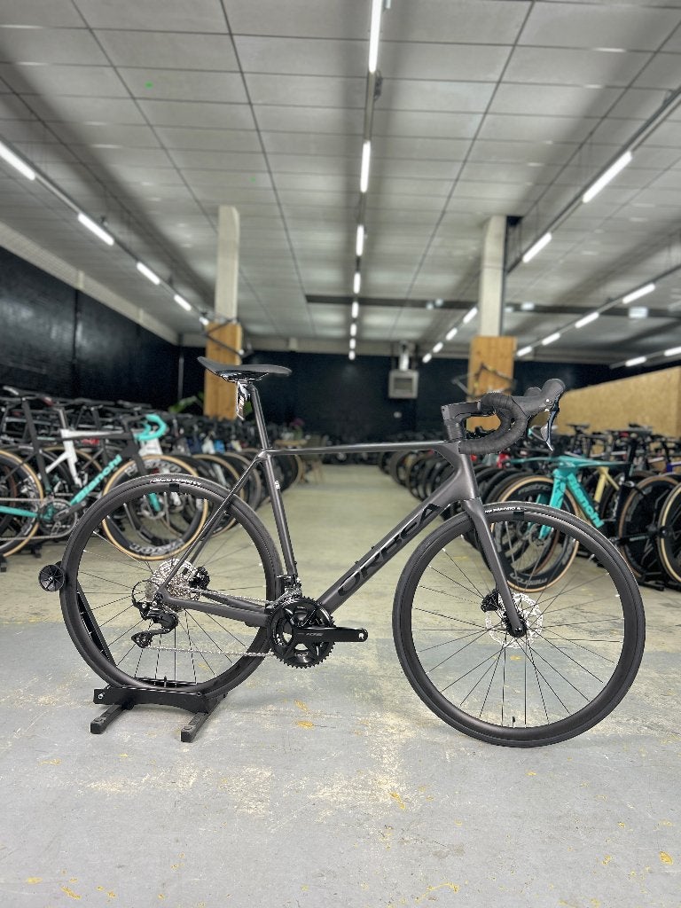 Showroom Model Orbea Orca M30 Carbon Racefiets, Sport en Fitness, Wielrennen, Zo goed als nieuw, Ophalen