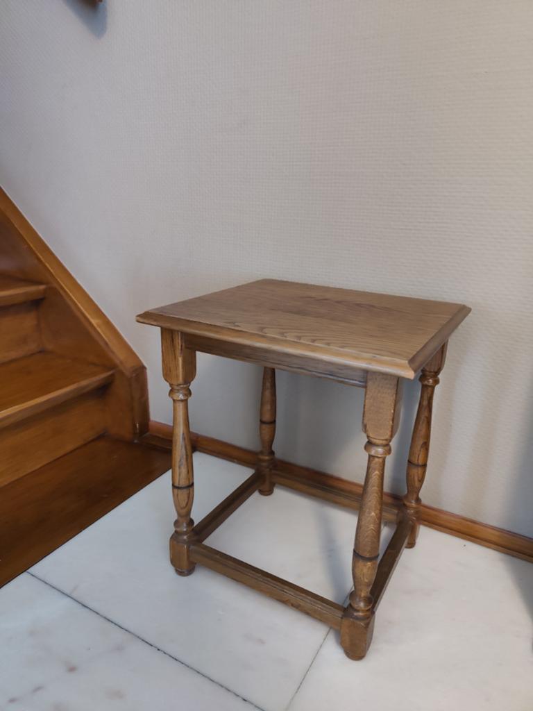 Houten tafeltje., Antiek en Kunst, Ophalen