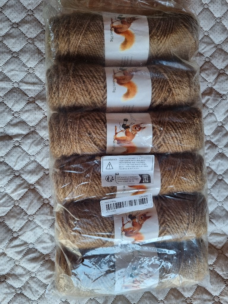 6 bollen breiwol, Hobby en Vrije tijd, Breien en Haken, Ophalen of Verzenden, Nieuw, Breien of Haken, Wol of Garen