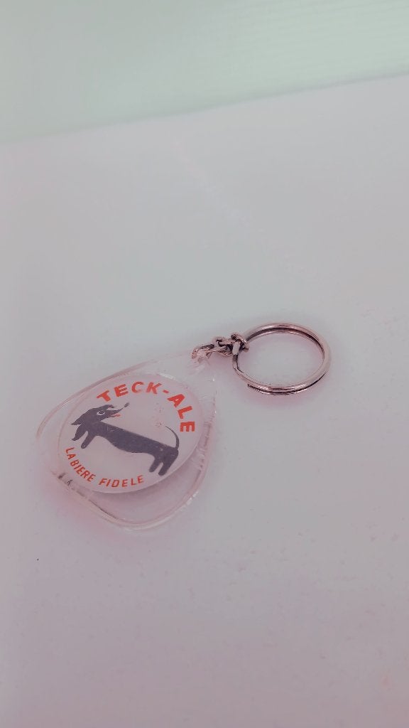 Petit porte-clé TECK ALE Brie des Alliés double face, Collections, Marques de bière, Enlèvement ou Envoi, Utilisé, Autres types
